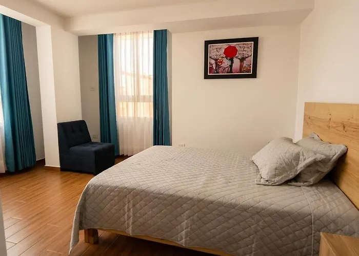 Leonardoshouse *